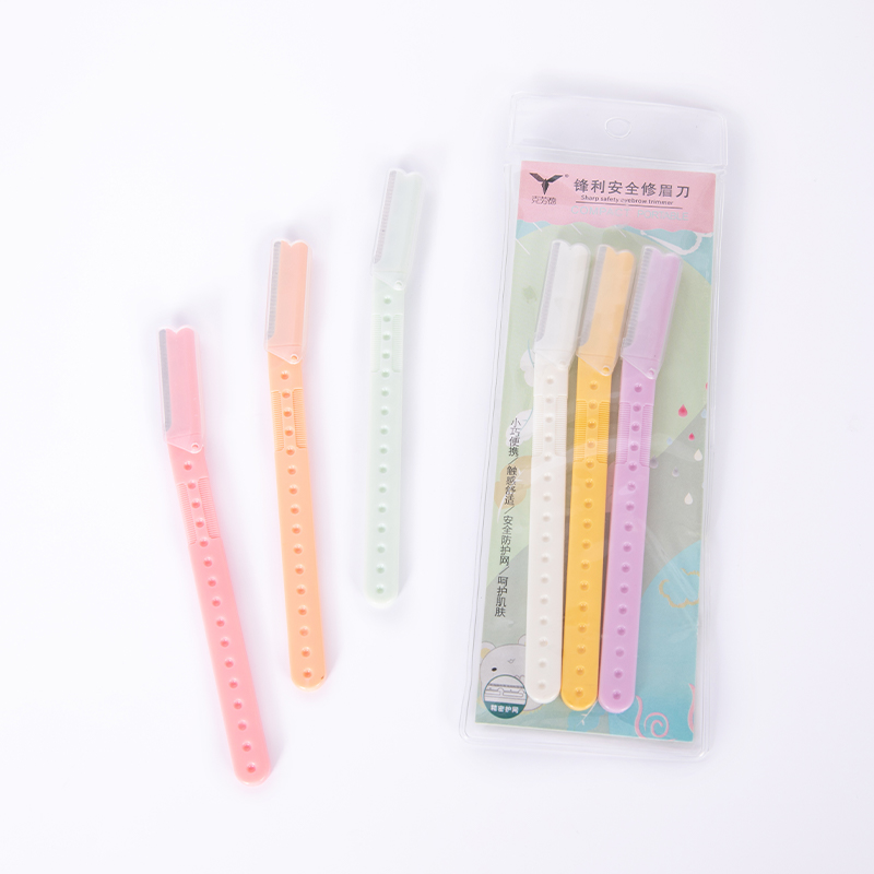 Szemöldökvágó borotva precíziós burkolattal